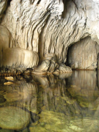 Goth arches and columns can be seen in t he limestone caverns.