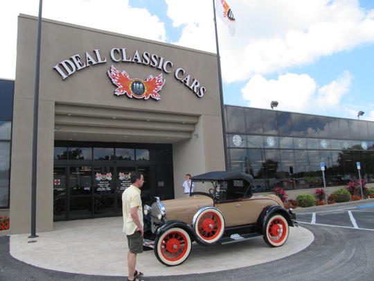 Ideal Classic Cars Museum 
