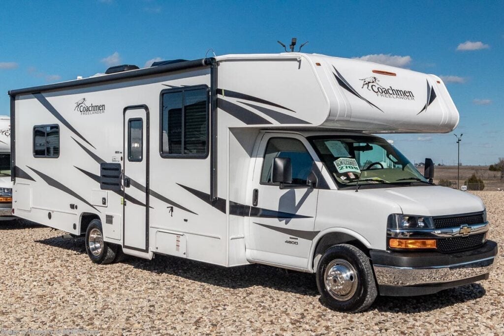 5 Best Class C Rvs In 2021 Rv Life, Used Class C Motorhome With King Bed