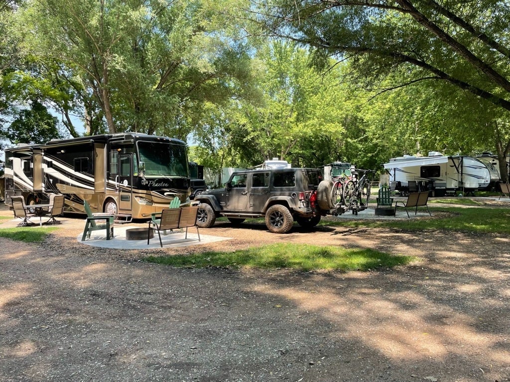 a motorhome camping in Minnesota at a KOA campground