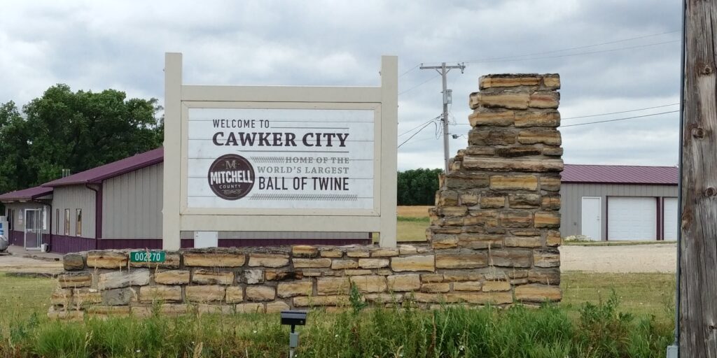 Cawker City has the largest ball of twine sign