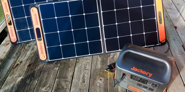 solar panels and Jackery solar generator