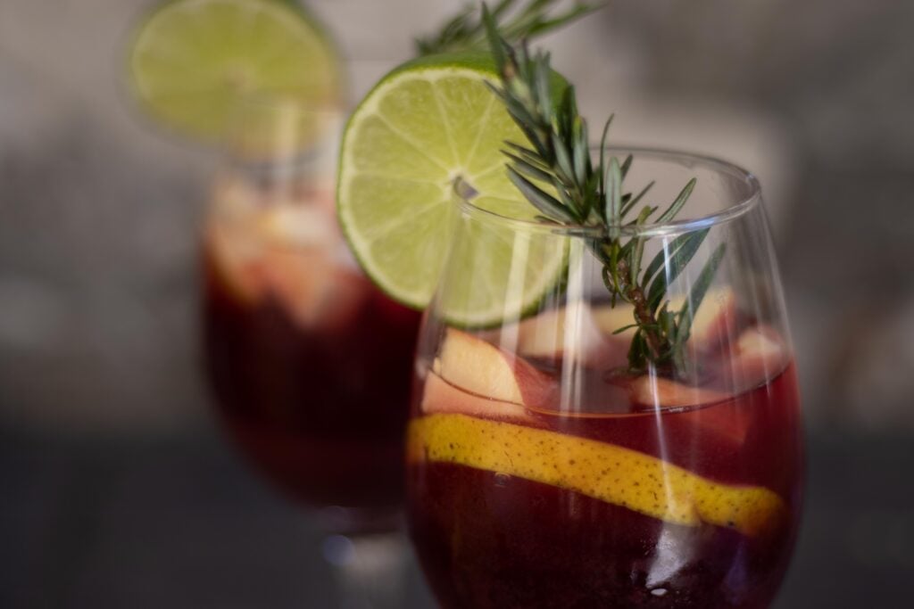 sangria drink - one of the easy mixed drinks for camping