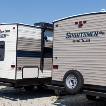 RVs for sale in lot - feature image for When Is The Best Time To Buy A Camper