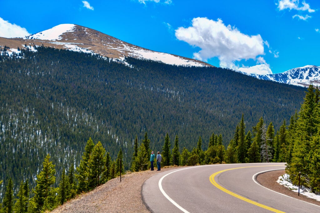 Mount Evans Scenic Byway - curved road with mountain, feature image for can you take your RV on the mount evans scenic byway?