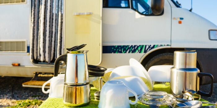 dirty dishes - feature image for best ways to handwash dishes in an RV